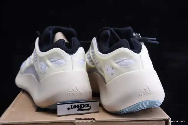 hype Boost Azael V3 Adidas 700 Yeezy FW4980 0606